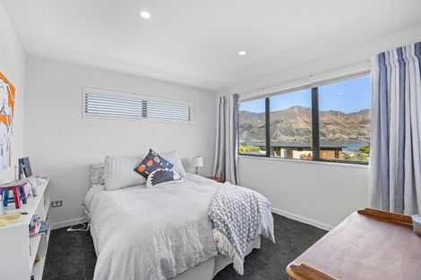Photo of property in 5 Clearview Street, Wanaka, 9305