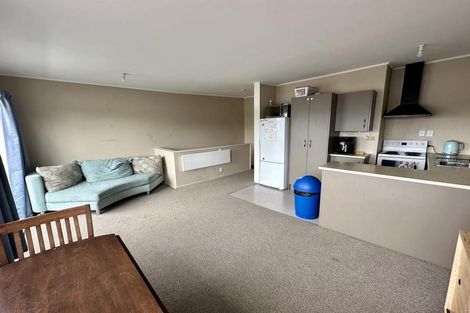 Photo of property in 4/20 Bay Drive, Titahi Bay, Porirua, 5022