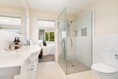 Photo of property in 2 Island View Place, Wanaka, 9305