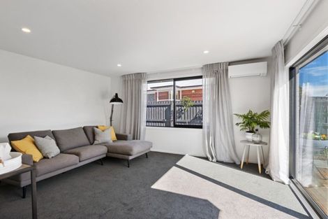 Photo of property in 10 Blighs Road, Strowan, Christchurch, 8052