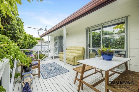 Photo of property in 94 Clevedon Road, Papakura, 2110