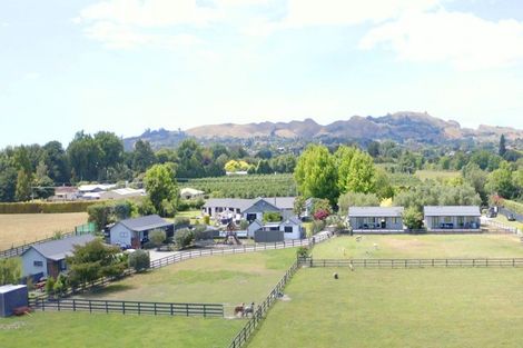 Photo of property in 14 Saint Andrews Road, Havelock North, 4130