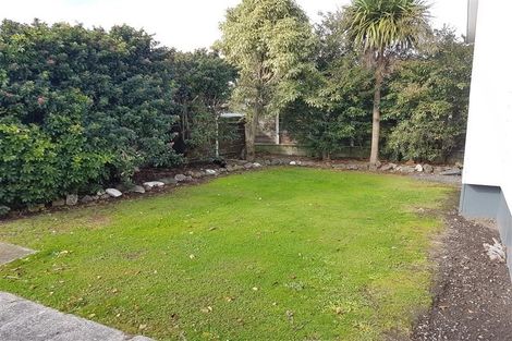 Photo of property in 54 Shamrock Street, Takaro, Palmerston North, 4412