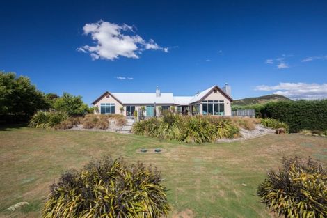 Photo of property in 1 Peak View Ridge, Wanaka, 9305