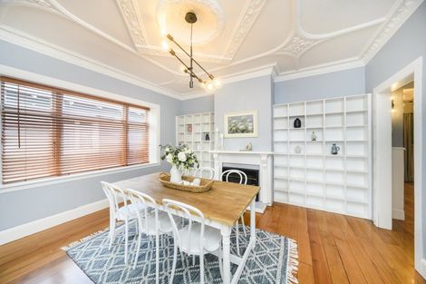 Photo of property in 15 Kowhai Avenue, Takaro, Palmerston North, 4410