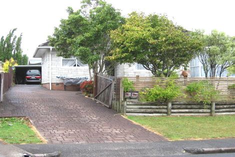 Photo of property in 40 Farquhar Road, Glendene, Auckland, 0602
