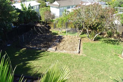 Photo of property in 18 Fairway Avenue, Red Beach, 0932