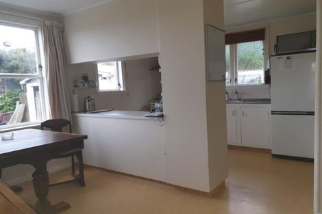 Photo of property in 2 Rakihau Place, Titahi Bay, Porirua, 5022
