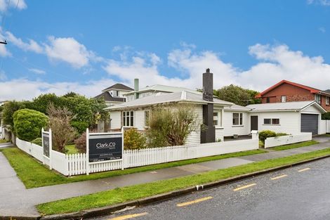 Photo of property in 112 Oriel Avenue, Tawa, Wellington, 5028