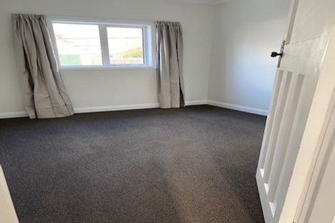 Photo of property in 125-127 Bell Road, Waiwhetu, Lower Hutt, 5010