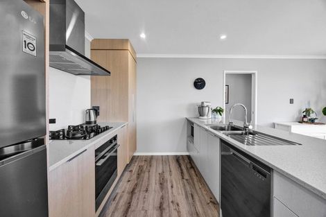 Photo of property in 32 Larlin Drive, Hawera, 4675