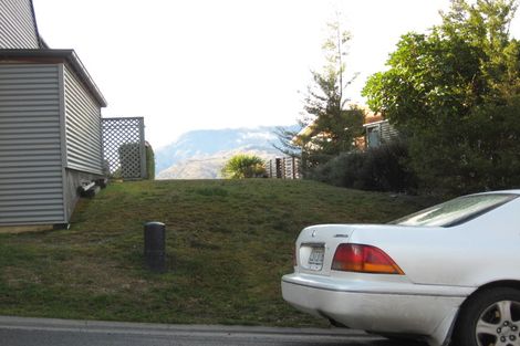 Photo of property in 3 Whitbourn Place, Fernhill, Queenstown, 9300