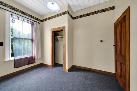 Photo of property in 44 Carrington Street, Lower Vogeltown, New Plymouth, 4310