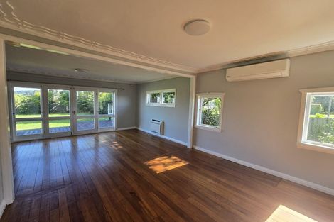 Photo of property in 1 Ngareta Road, Mourea, Rotorua, 3074