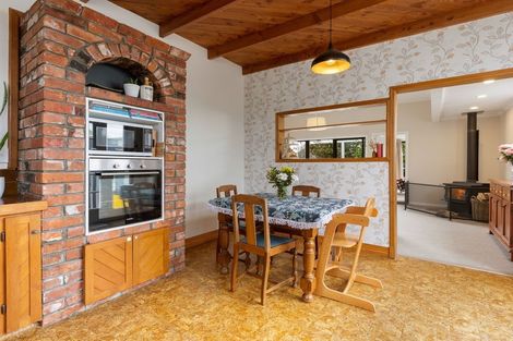 Photo of property in 3 Hawea Street, Merrilands, New Plymouth, 4312