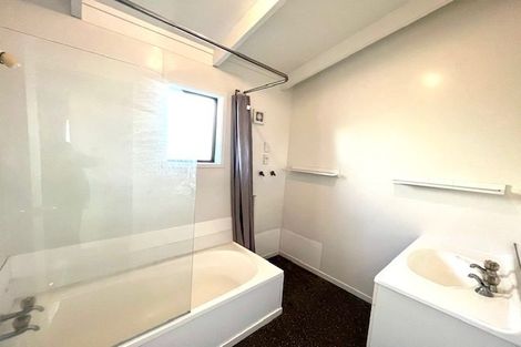 Photo of property in 50 Sungrove Rise, Sunnyvale, Auckland, 0612