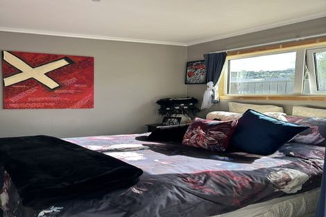 Photo of property in 207 Onepu Road, Lyall Bay, Wellington, 6022