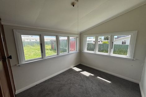 Photo of property in 14 Liverpool Street, Levin, 5510