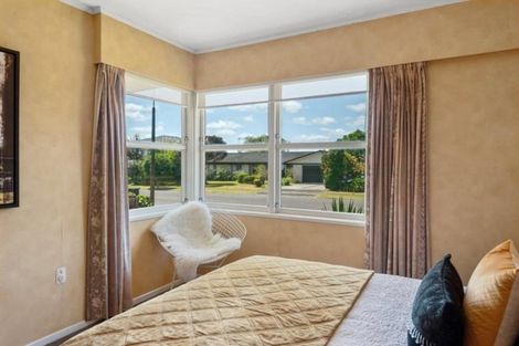 Photo of property in 1 Edwin Street, St Andrews, Hamilton, 3200