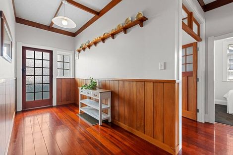 Photo of property in 24 Norwood Road, Bayswater, Auckland, 0622