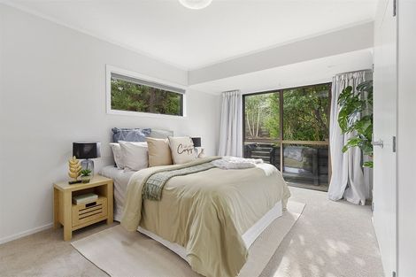 Photo of property in 53 Albatross Close, Whitby, Porirua, 5024