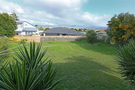 Photo of property in 72 Waimumu Road, Massey, Auckland, 0614