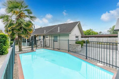 Photo of property in 16 Glen Lynne Avenue, Queenwood, Hamilton, 3210