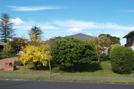 Photo of property in 12 Summermist Drive, Northpark, Auckland, 2013