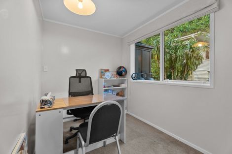 Photo of property in 74 Waima Crescent, Titirangi, Auckland, 0604