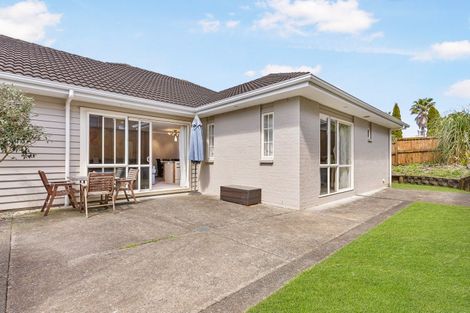 Photo of property in 8 Chateau Rise, Flat Bush, Auckland, 2016