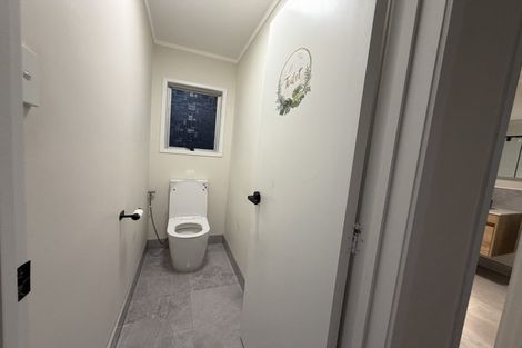 Photo of property in 69 Redoubt Road, Goodwood Heights, Auckland, 2105