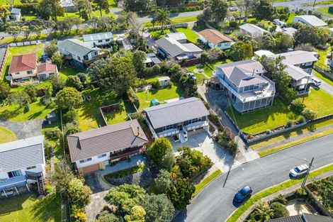 Photo of property in 18 Seaview Road, Ruakaka, 0116