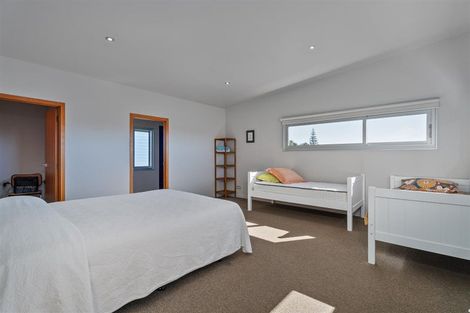 Photo of property in 111 Kauri Crescent, Matarangi, Whitianga, 3592