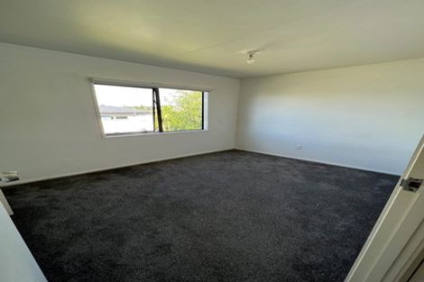 Photo of property in 28 Orton Street, Glenfield, Auckland, 0627