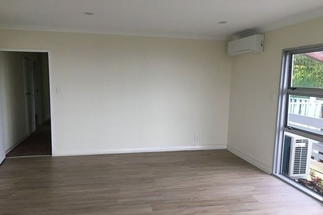 Photo of property in 21 Houghton Bay Road, Houghton Bay, Wellington, 6023