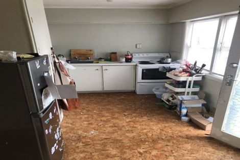 Photo of property in 63 Mcfadzean Drive, Blockhouse Bay, Auckland, 0600