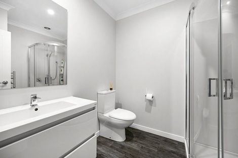 Photo of property in 2/25 Thackeray Street, Hamilton Lake, Hamilton, 3204