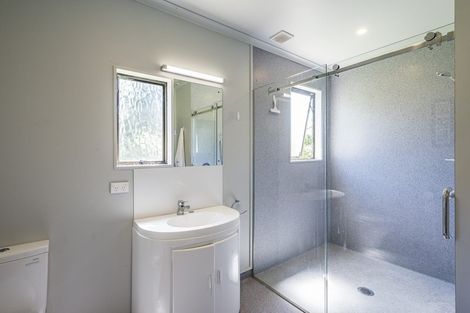 Photo of property in 531 Kawiu Road, Levin, 5572