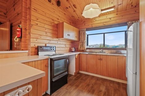 Photo of property in 16 Chalet Crescent, Hanmer Springs, 7334