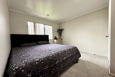 Photo of property in 60a Donovan Avenue, Massey, Auckland, 0614