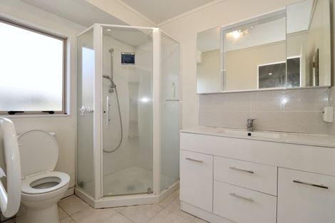 Photo of property in 1/66 Kilkenny Drive, Dannemora, Auckland, 2016