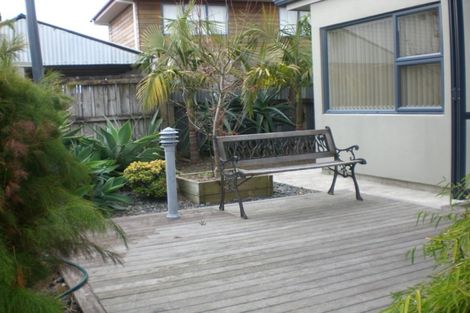 Photo of property in 4 Sorrel Crescent, Bucklands Beach, Auckland, 2012