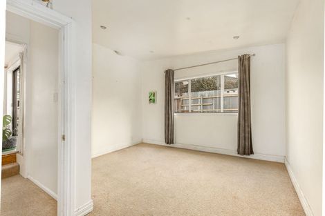 Photo of property in 12 Mahana Road, Paraparaumu Beach, Paraparaumu, 5032