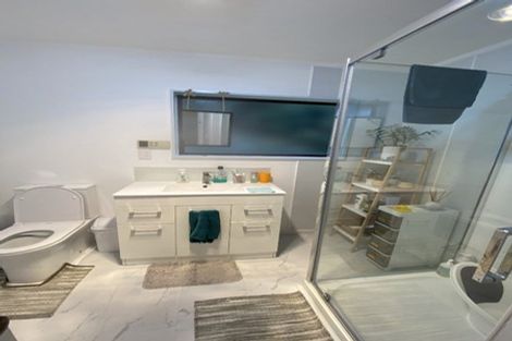 Photo of property in 33 Omapere Street, Whitby, Porirua, 5024