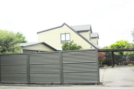 Photo of property in 11 Moyna Avenue, Dallington, Christchurch, 8061