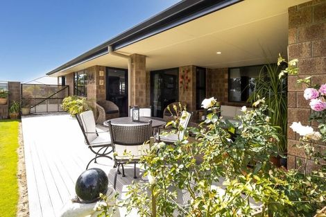 Photo of property in 2 Grigg Drive, Witherlea, Blenheim, 7201