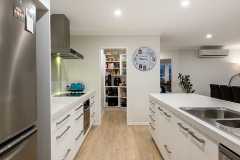 Photo of property in 3 Rotomanu Place, Pyes Pa, Tauranga, 3112