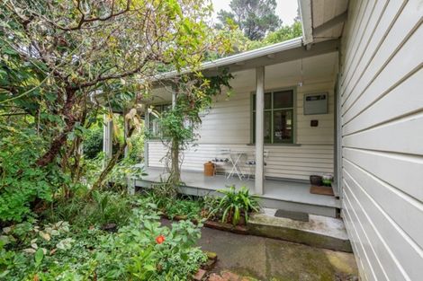 Photo of property in 27 Baroda Street, Khandallah, Wellington, 6035