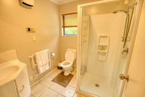 Photo of property in 9 Ranui Place, Moana, 7872
