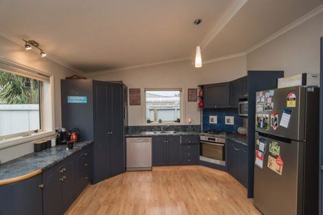 Photo of property in 15 Neal Street, Temuka, 7920